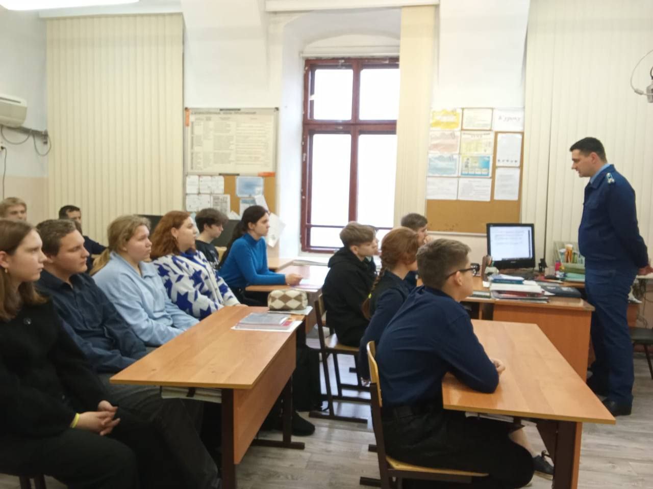 Прокуроры городов и районов организовали серию мероприятий, посвященных Всероссийскому дню правовой помощи детям Прокуроры городов и районов организовали серию мероприятий, посвященных Всероссийскому дню правовой помощи детям