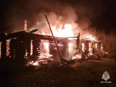 В Большесельском округе сгорел дом