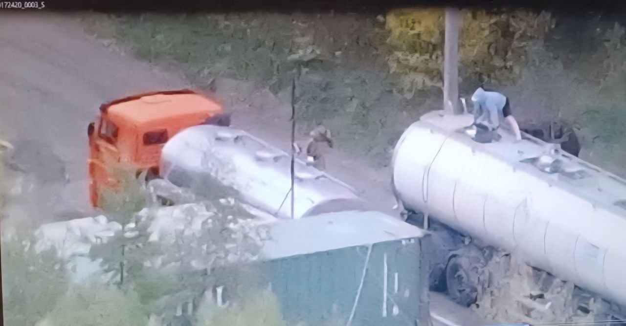 Прокуратура Ярославской области направила в суд уголовное дело в отношении участников организованной преступной группы, специализирующейся на краже молока Прокуратура Ярославской области направила в суд уголовное дело в отношении участников организованной преступной группы, специализирующейся на краже молока