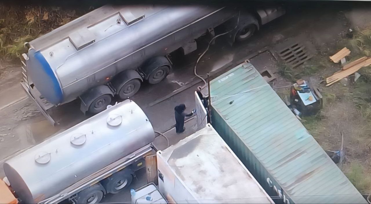 Прокуратура Ярославской области направила в суд уголовное дело в отношении участников организованной преступной группы, специализирующейся на краже молока Прокуратура Ярославской области направила в суд уголовное дело в отношении участников организованной преступной группы, специализирующейся на краже молока