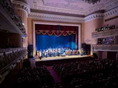 Дмитрий Рудаков: Сводный оркестр юных музыкантов со всей России выступил на сцене «Авиатора»