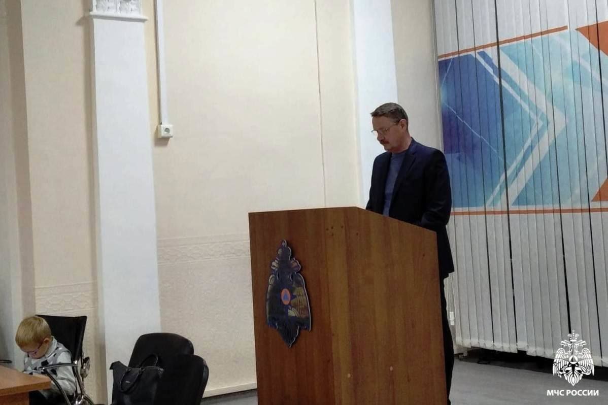 #ЛицаМЧС. Сегодня мы расскажем об Андрее Михайлове, преподавателе специальных дисциплин учебного пункта 1 пожарно-спасательного отряда Главного управления МЧС России по Ярославской области, который посвятил более 43 лет... #ЛицаМЧС. Сегодня мы расскажем об Андрее Михайлове, преподавателе специальных дисциплин учебного пункта 1 пожарно-спасательного отряда Главного управления МЧС России по Ярославской области, который посвятил более 43 лет...