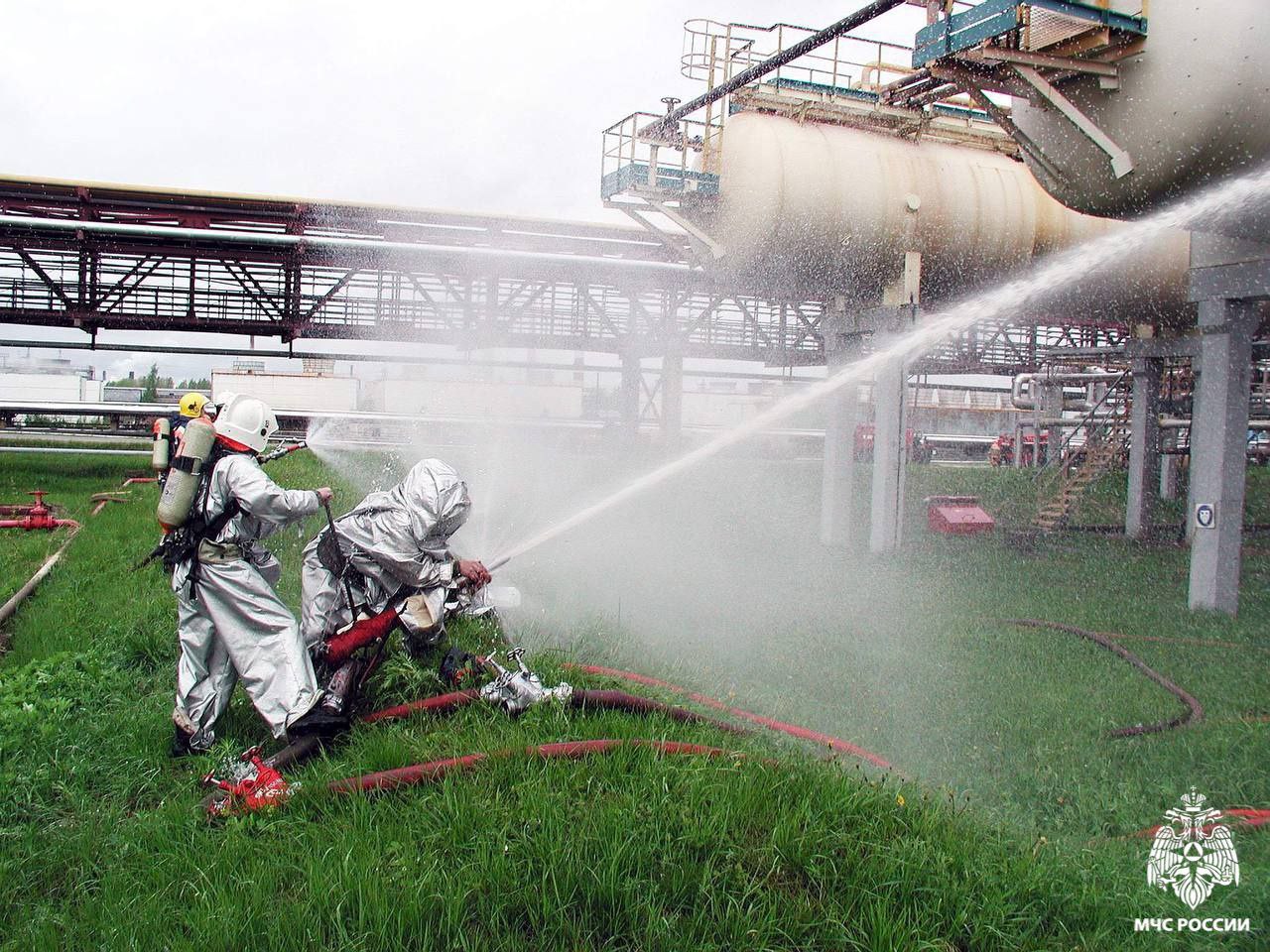 #ЛицаМЧС. Сегодня мы расскажем об Андрее Михайлове, преподавателе специальных дисциплин учебного пункта 1 пожарно-спасательного отряда Главного управления МЧС России по Ярославской области, который посвятил более 43 лет... #ЛицаМЧС. Сегодня мы расскажем об Андрее Михайлове, преподавателе специальных дисциплин учебного пункта 1 пожарно-спасательного отряда Главного управления МЧС России по Ярославской области, который посвятил более 43 лет...