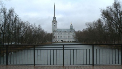 Первый этап благоустройства в Петропавловском парке Ярославля завершён