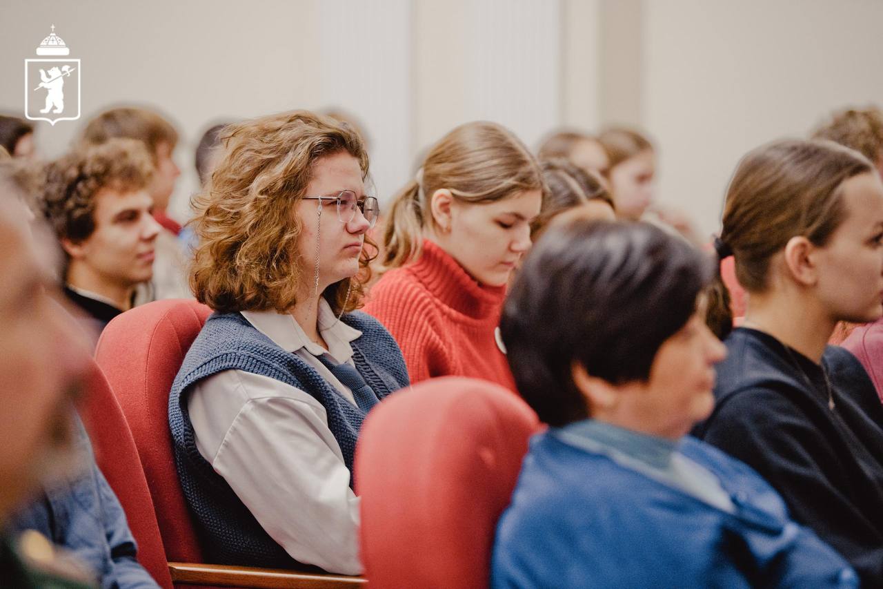 Юные ярославцы познакомились с образовательными программами военных училищ ЦФО Юные ярославцы познакомились с образовательными программами военных училищ ЦФО