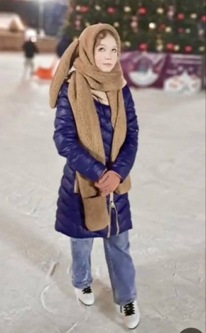 ОМВД России «Переславль-Залесский» устанавливается местонахождение Крыловой Альбины, 2011 г.р., которая 08 декабря ушла из школы и до настоящего времени не вернулась домой