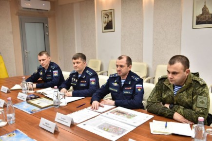 Губернатор поздравил 299-й полк с присвоением почётного наименования «гвардейский»