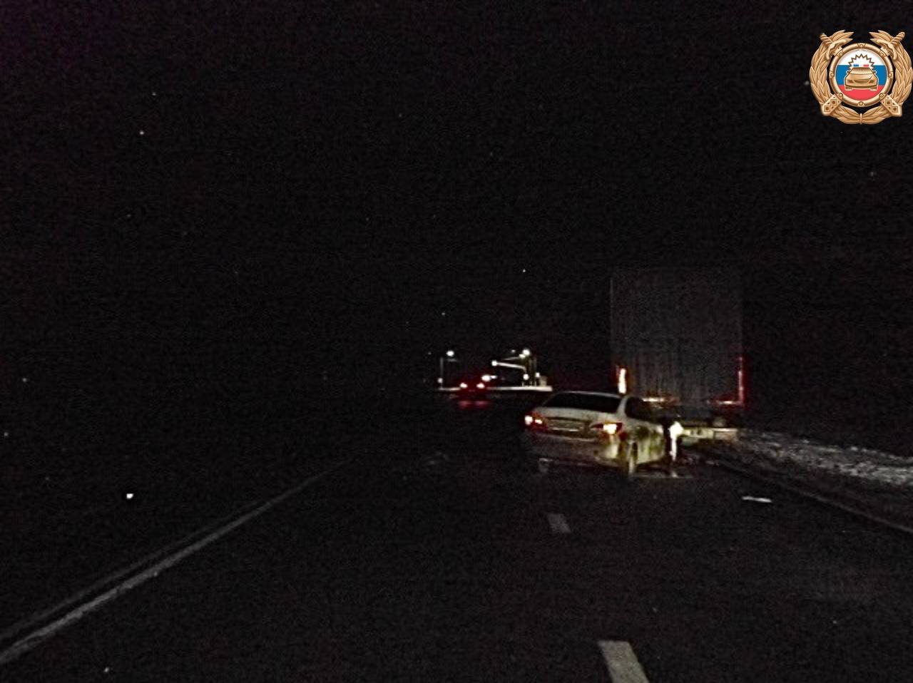 10 декабря в 16 час 40 мин на 43 км а/д Р-132 «Золотое кольцо» Ярославль-Кострома в Некрасовском районе произошло столкновение транспортных средств «Ниссан Альмера» и «Скания» с полуприцепом