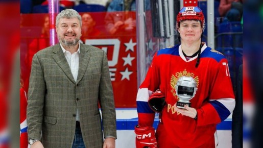 Егор Сурин признан лучшим игроком международного турнира сборных