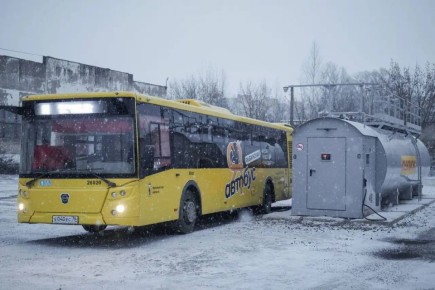 Дмитрий Рудаков: Без холостых пробегов и с меньшими затратами уже месяц работает ПАТП-1 после приобретения мини-автозаправки