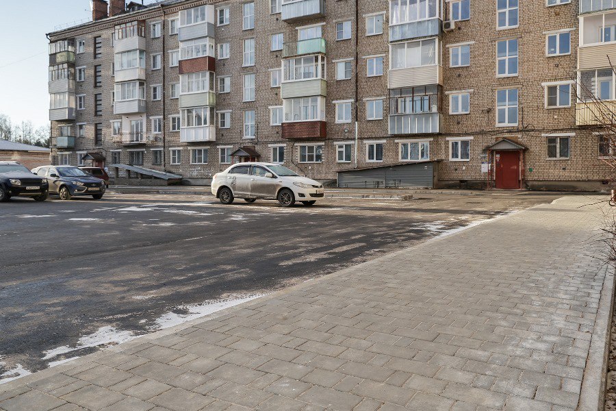 В Рыбинске завершается ремонт дворов В Рыбинске завершается ремонт дворов