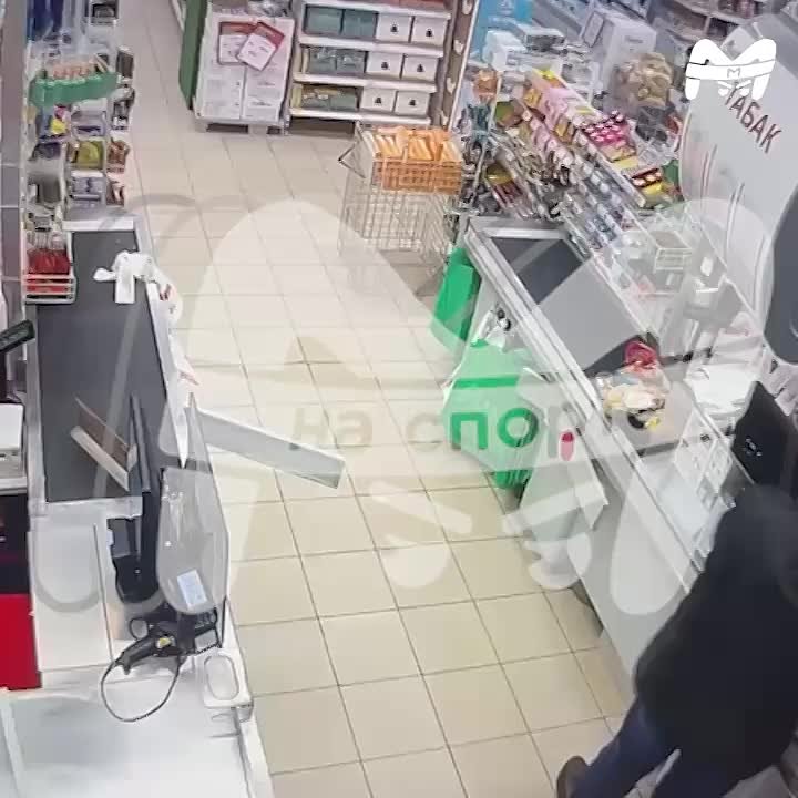 Тренер DDX Fitness ударил в живот девушку в Ярославской области