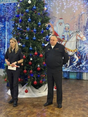 Руководство и сотрудники Ярославской Госавтоинспекции поздравили своих подшефных с наступающими праздниками