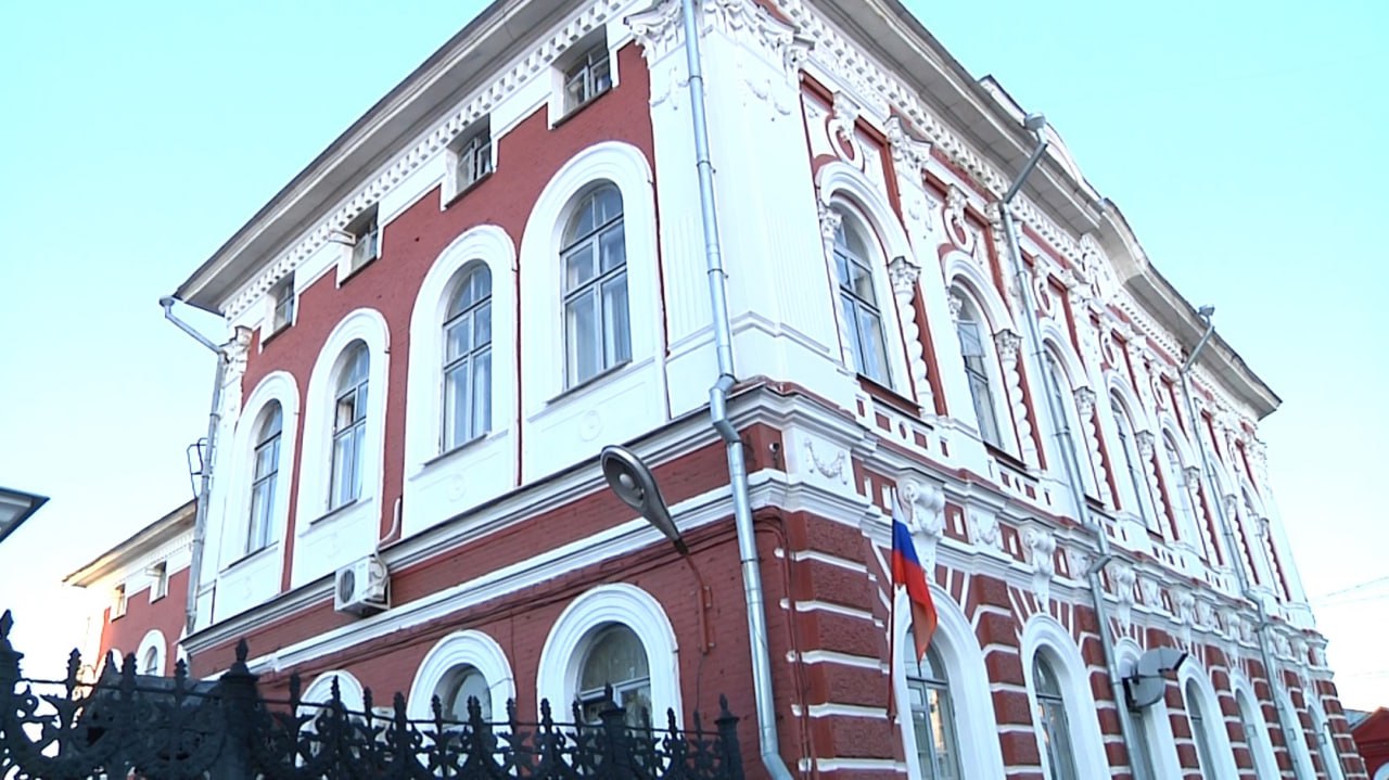 Полицией Кировского района раскрыта кража смартфона из кафе