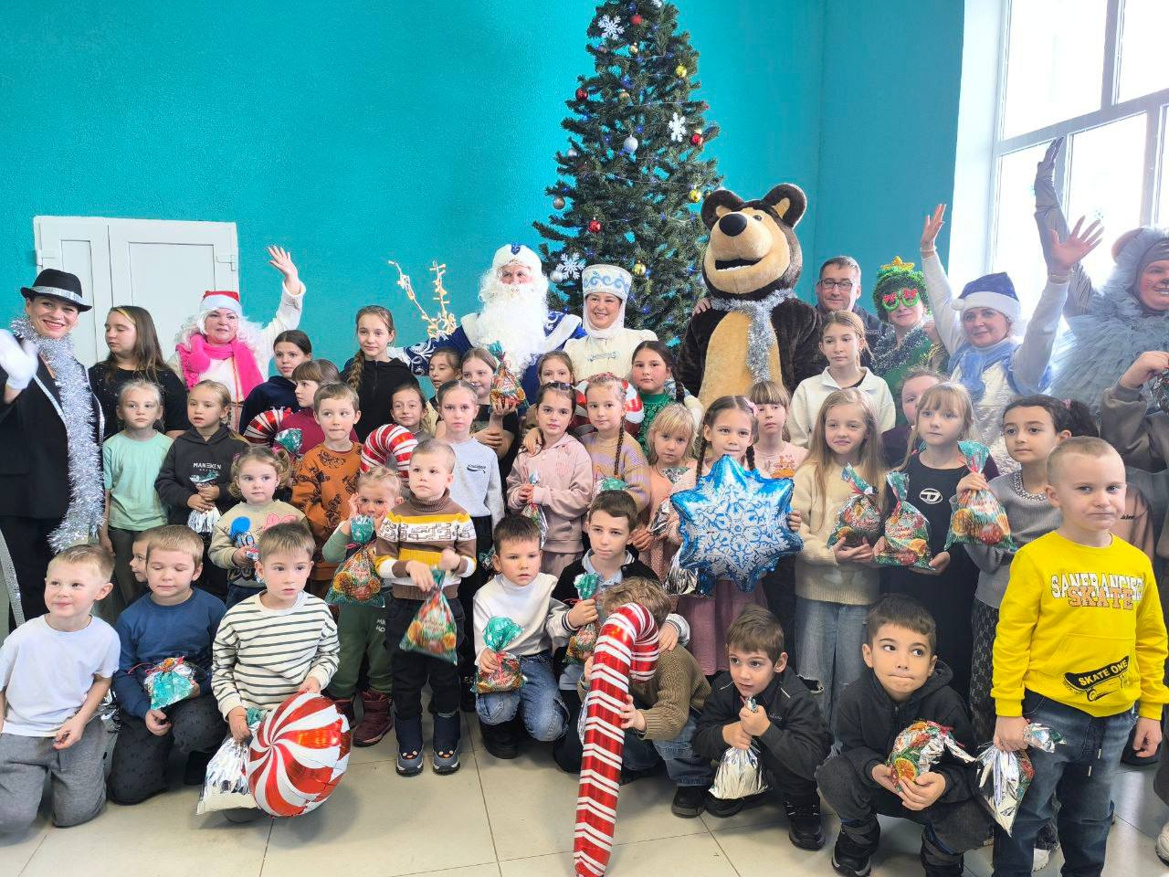 Ярославские учреждения оказывают помощь Акимовскому району