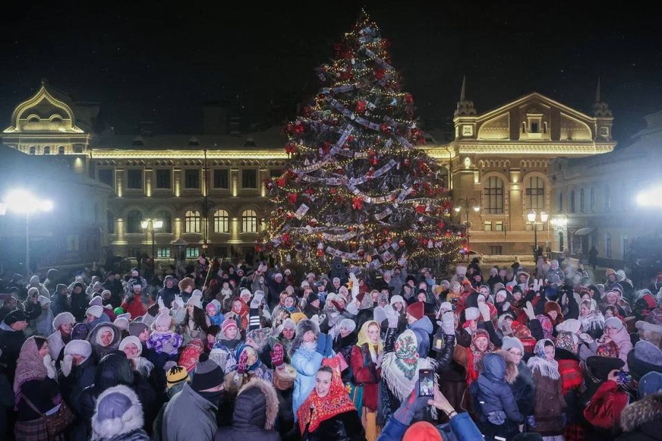 Дмитрий Рудаков: Более 10 тысяч человек стали участниками и зрителями масштабного рождественского шествия «За Рождественской звездой» в Рыбинске