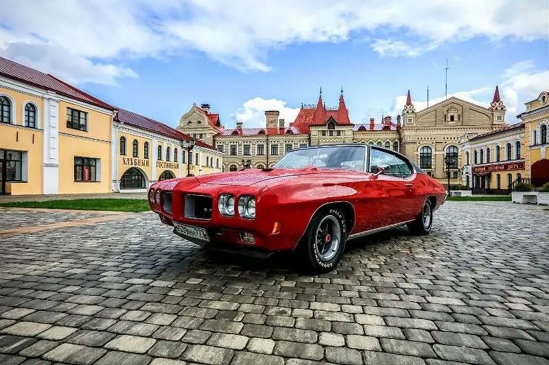 Дмитрий Рудаков: Создаем условия для развития дорожного сервиса – это автозаправки, станции техобслуживания и ремонта, автомойки, парковки, кафе