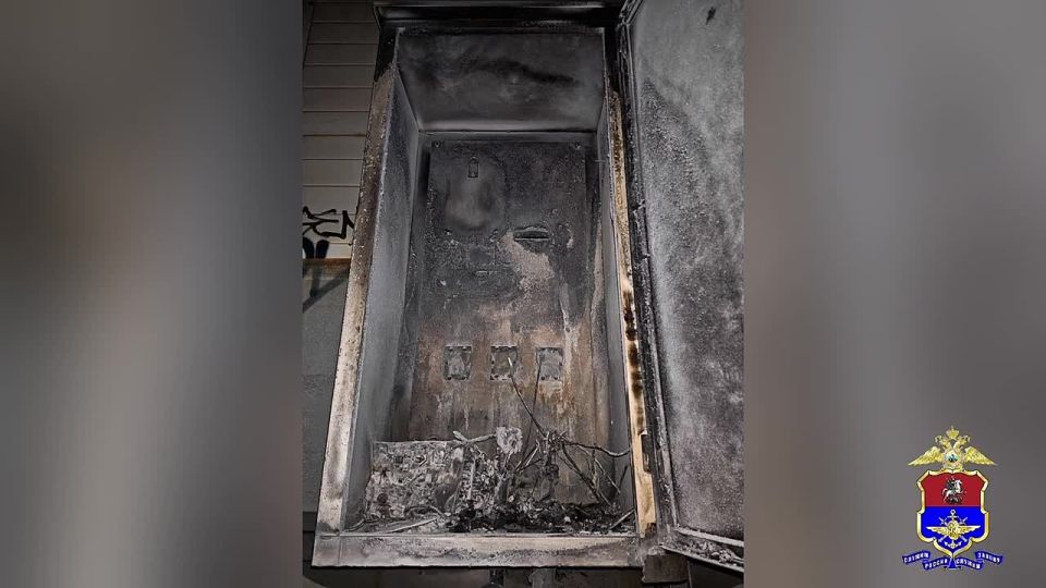 12345. Житель Подмосковья заключён под стражу за поджог трёх релейных шкафов на Московской железной дороге В Подмосковье сотрудники УТ МВД России по ЦФО и ЛУ МВД России на станции МоскваЯрославская совместно с оперативниками...