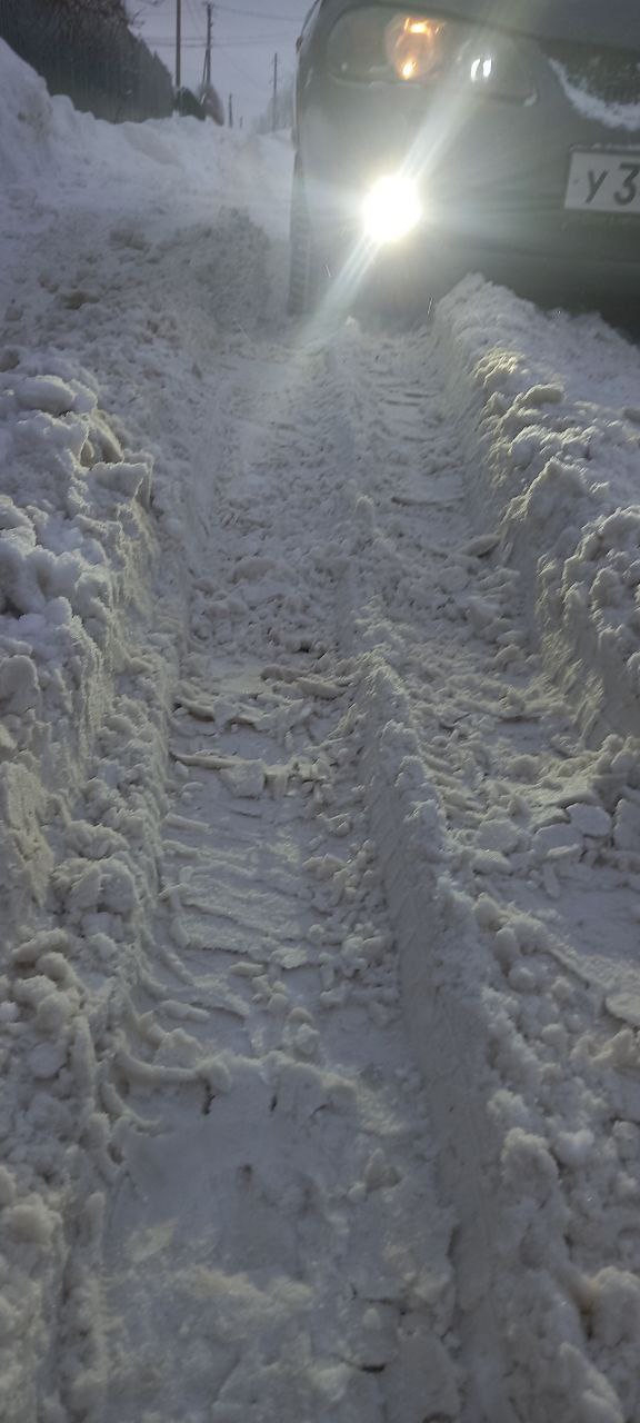 Переславская межрайонная прокуратура организовала проверку по материалам средств массовой информации о ненадлежащей очистке от снега дороги в с.Ям Переславль-Залесского муниципального округа