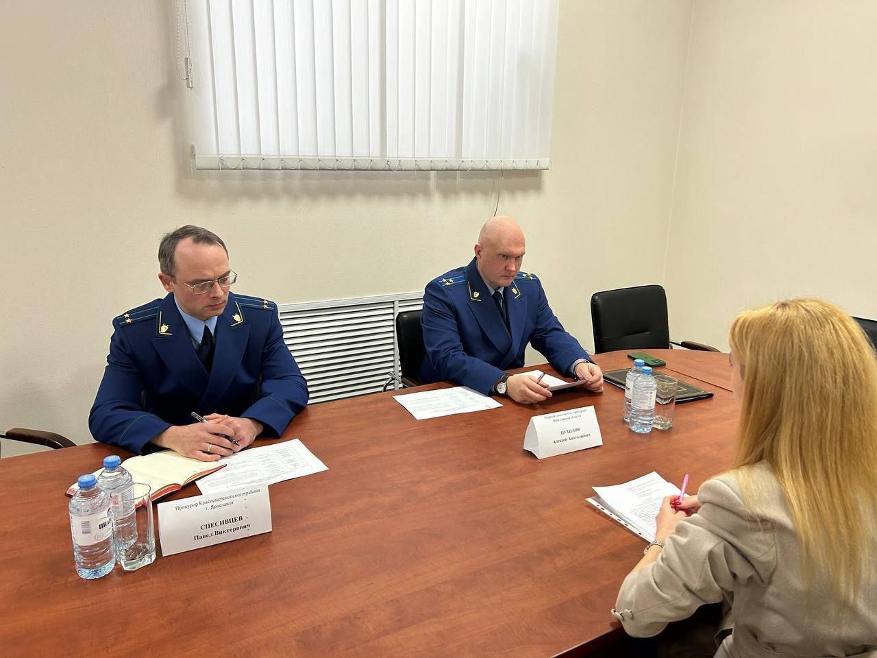 Первый заместитель прокурора Ярославской области Алексей Путилов провел личный прием жителей Красноперекопского района г. Ярославля Первый заместитель прокурора Ярославской области Алексей Путилов провел личный прием жителей Красноперекопского района г. Ярославля