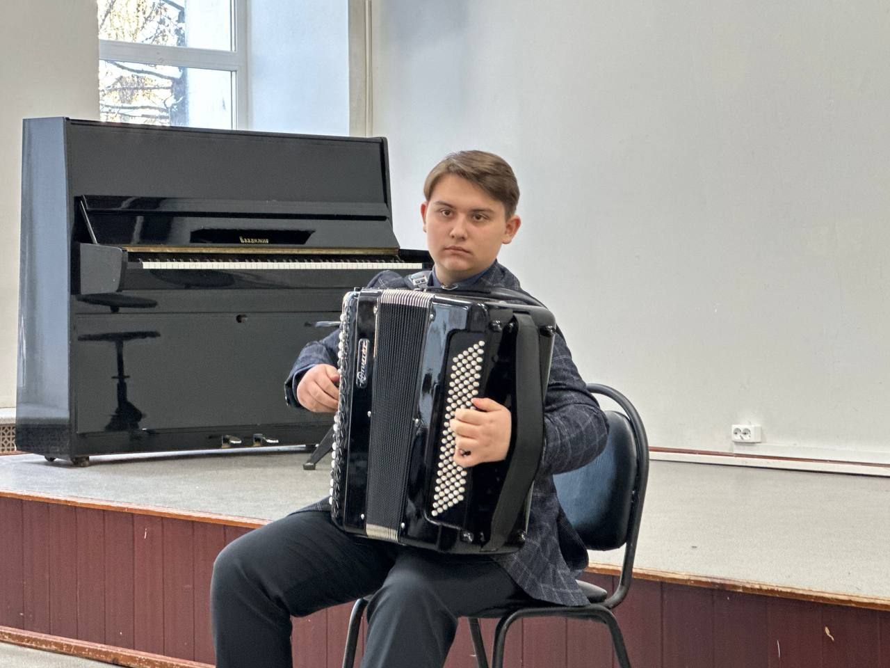 Прокуратура Ярославской области, прокуроры городов и районов удкляют значительное внимание вопросам воспитания кадров Прокуратура Ярославской области, прокуроры городов и районов удкляют значительное внимание вопросам воспитания кадров