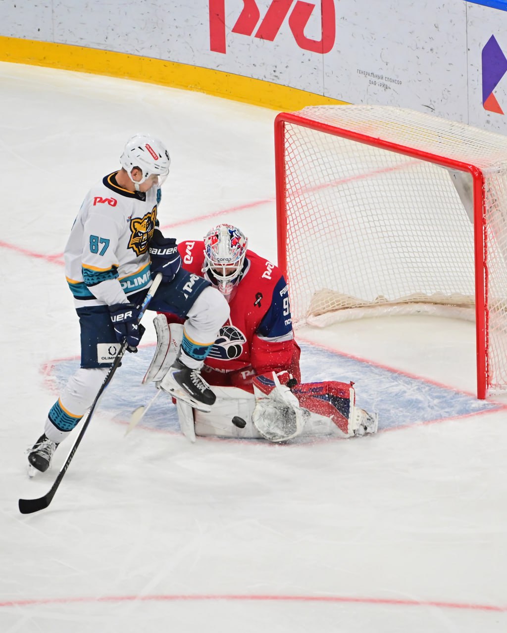 "Локомотив" в сухую обыграл "Сочи" второй раз в сезоне "Локомотив" в сухую обыграл "Сочи" второй раз в сезоне