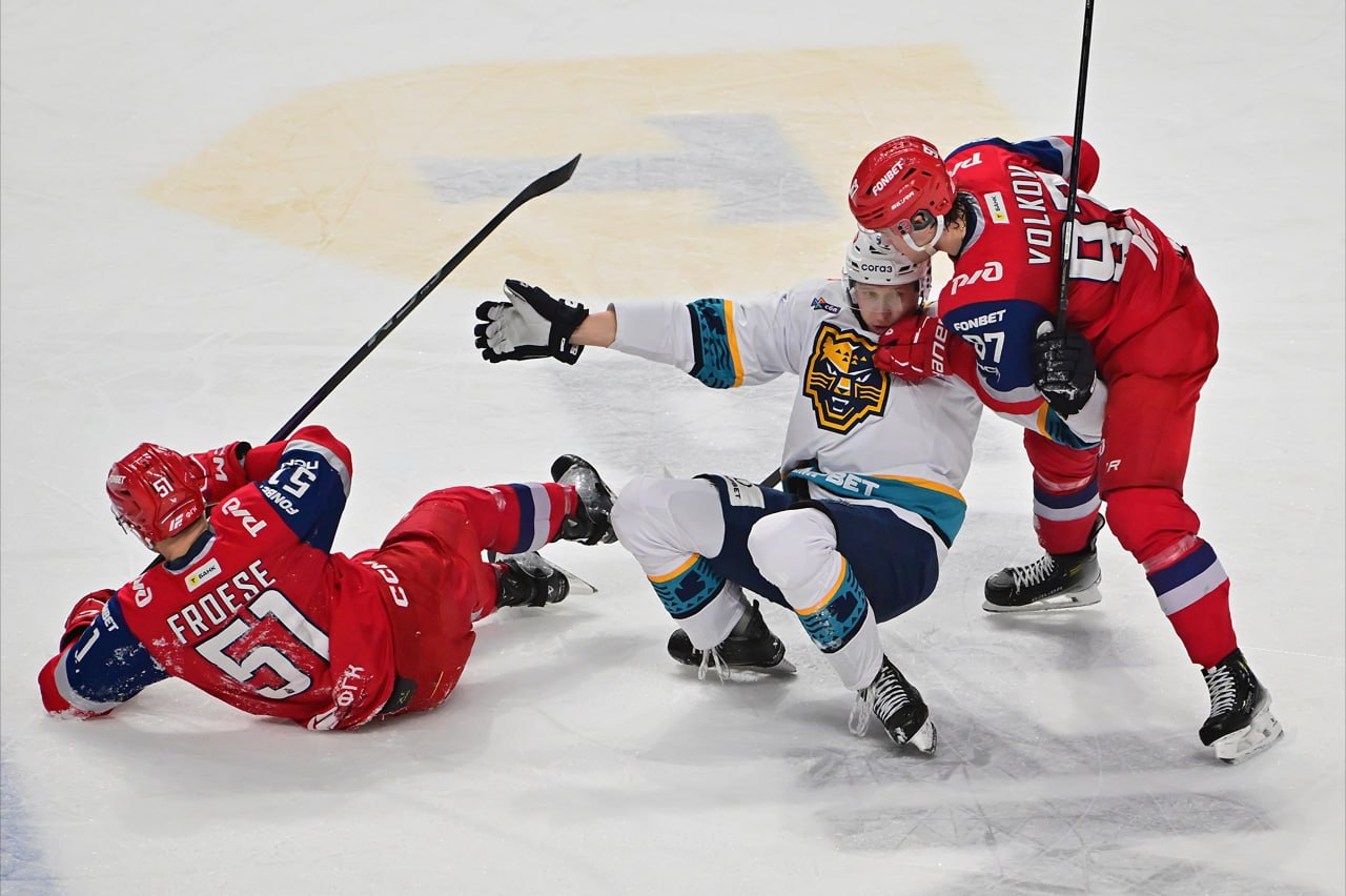 "Локомотив" в сухую обыграл "Сочи" второй раз в сезоне "Локомотив" в сухую обыграл "Сочи" второй раз в сезоне