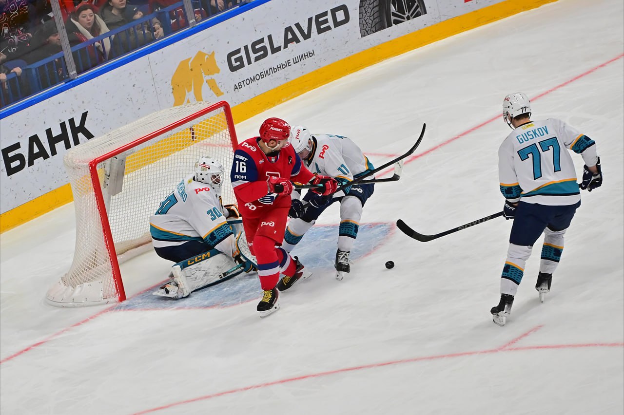 "Локомотив" в сухую обыграл "Сочи" второй раз в сезоне "Локомотив" в сухую обыграл "Сочи" второй раз в сезоне