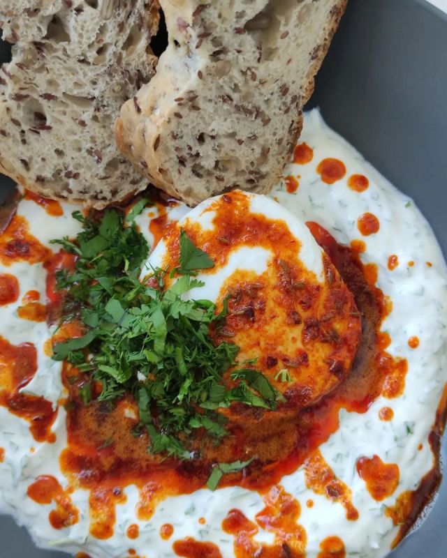 Cilbir: изысканные яйца на йогурте, которые покорили мир!