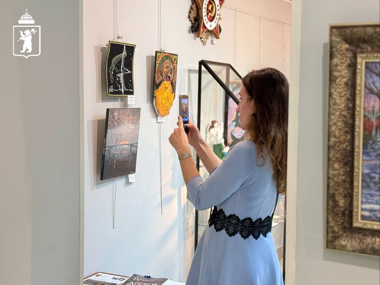 В Ярославле открылась выставка «Аллея мастеров» В Ярославле открылась выставка «Аллея мастеров»