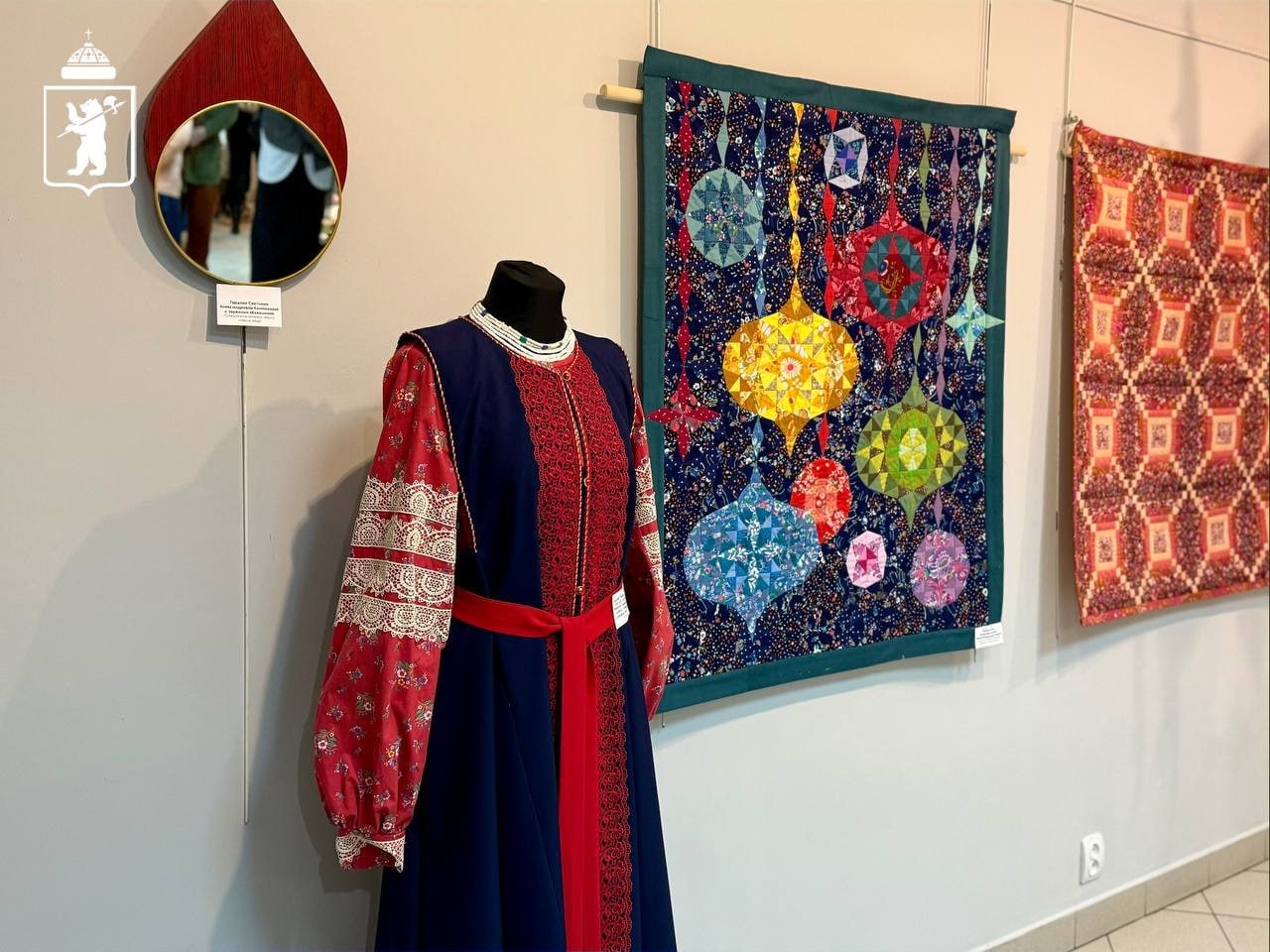 В Ярославле открылась выставка «Аллея мастеров» В Ярославле открылась выставка «Аллея мастеров»