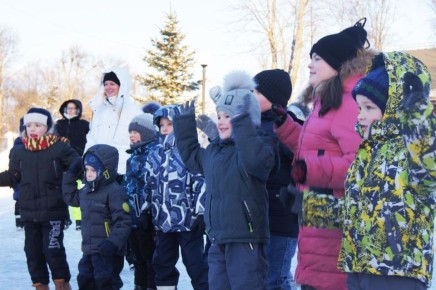 Новые меры помощи семьям с детьми, предложенные главой региона Михаилом Евраевым, поддержали депутаты Ярославской областной Думы