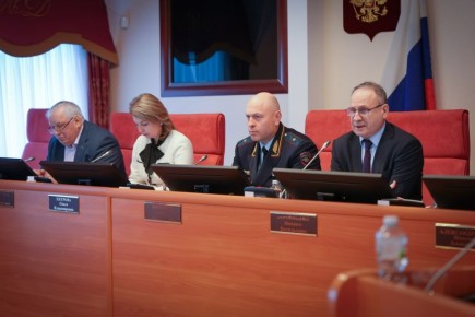 Начальник УМВД России по Ярославской области генерал-майор полиции Алексей Школкин выступил на заседании Ярославской областной Думы