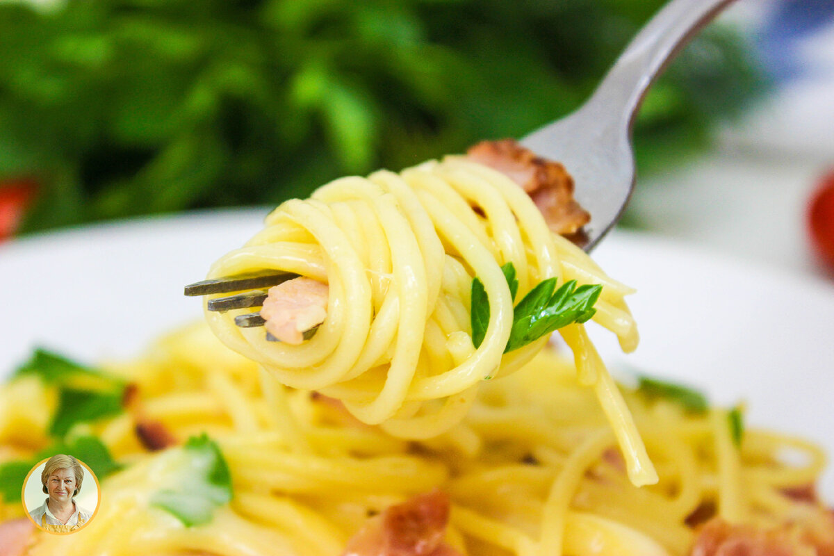 Быстрые макароны с беконом и сыром: идеальный ужин за 30 минут