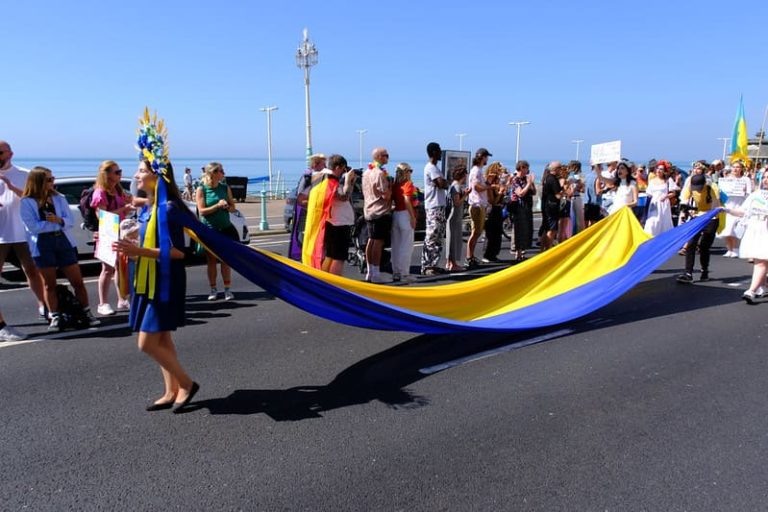 Новый закон об эвакуации несовершеннолетних в Украине