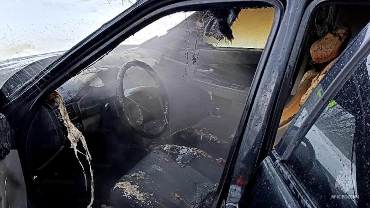 В Рыбинске сгорела «Приора»