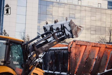 Уважаемые ярославцы!. С 20:00 25 февраля до 06:00 26 февраля на улице Республиканской на участке от улицы Свободы до улицы Некрасова по нечетной стороне будет производиться вывоз снега