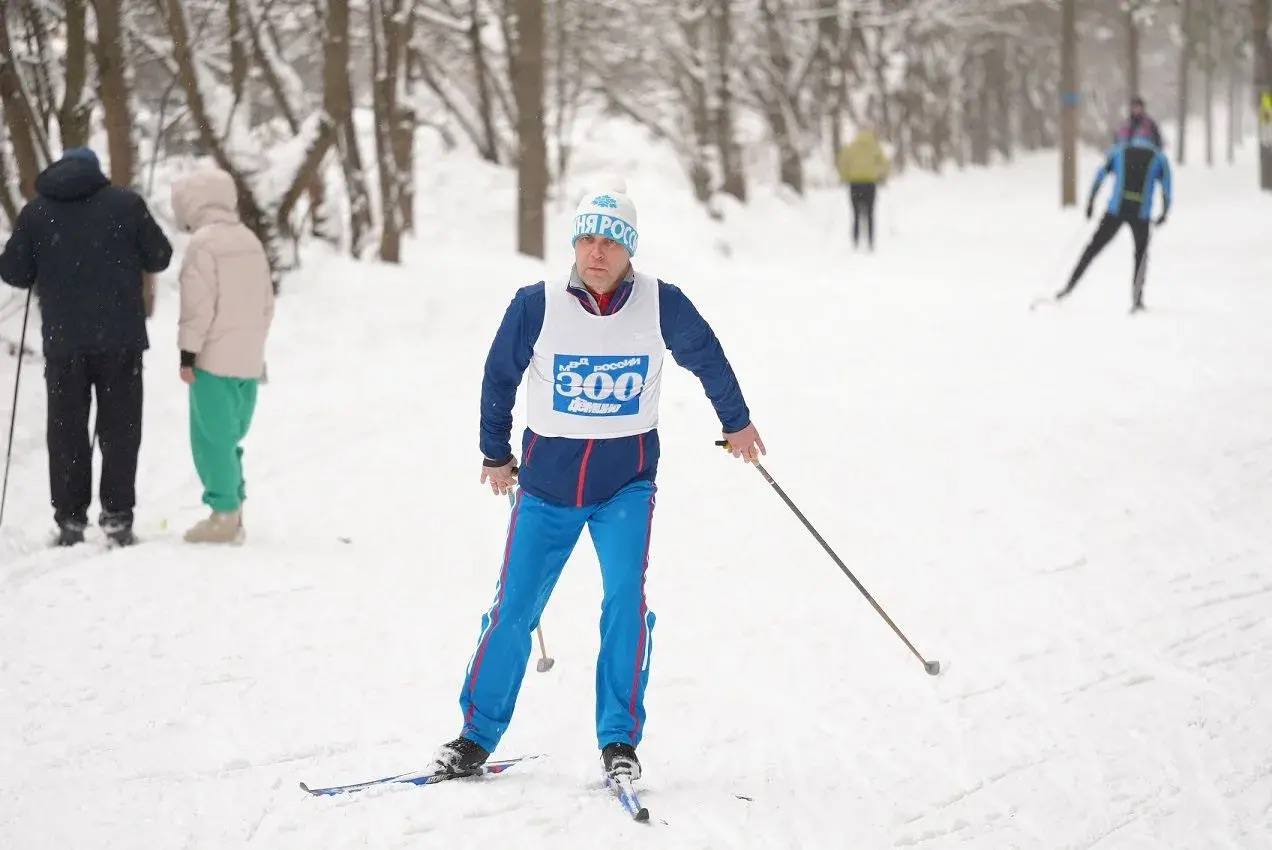 Руководители подразделений ярославской полиции приняли участие в соревнованиях по лыжным гонкам Руководители подразделений ярославской полиции приняли участие в соревнованиях по лыжным гонкам
