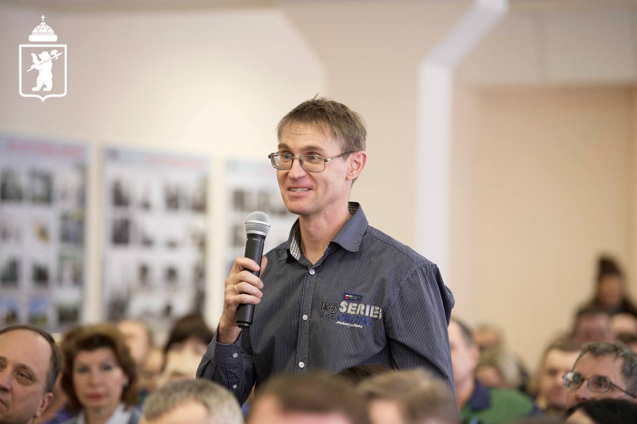 Артём Молчанов: Встретился с коллективом одного из городских предприятий, занимающимся промышленной химией Артём Молчанов: Встретился с коллективом одного из городских предприятий, занимающимся промышленной химией