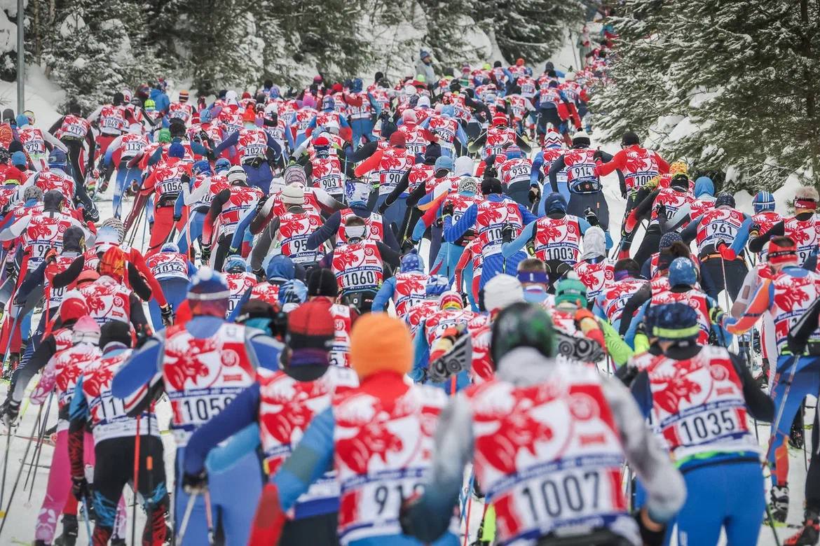 Дмитрий Рудаков: Дали старт главной гонке XIX Ростех Деминского лыжного марафона