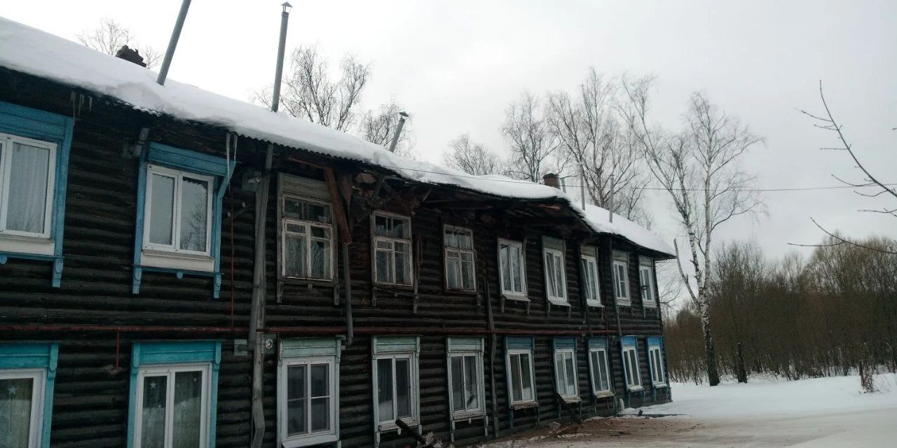 Прокуратура Гаврилов-Ямского района организовала проверку в связи с повреждением крыши 12-квартирного жиого дома по улице Комарова в Гаврилов-Яме Прокуратура Гаврилов-Ямского района организовала проверку в связи с повреждением крыши 12-квартирного жиого дома по улице Комарова в Гаврилов-Яме