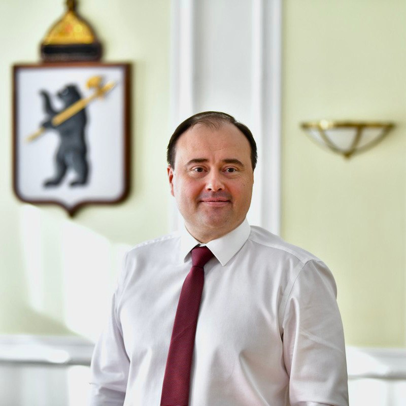 Мэр Ярославля поздравил городских работников ЖКХ с профессиональным праздником