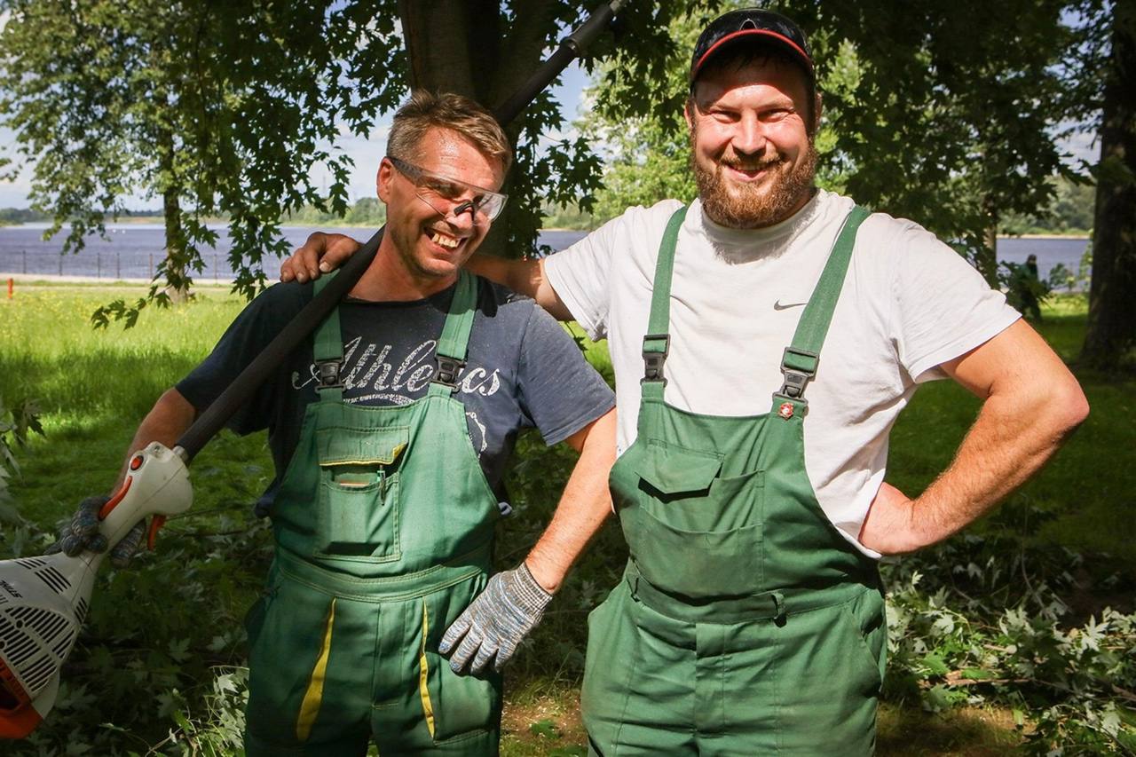 Дмитрий Рудаков: Поздравляю с профессиональным праздником работников и ветеранов жилищно-коммунального хозяйства Дмитрий Рудаков: Поздравляю с профессиональным праздником работников и ветеранов жилищно-коммунального хозяйства