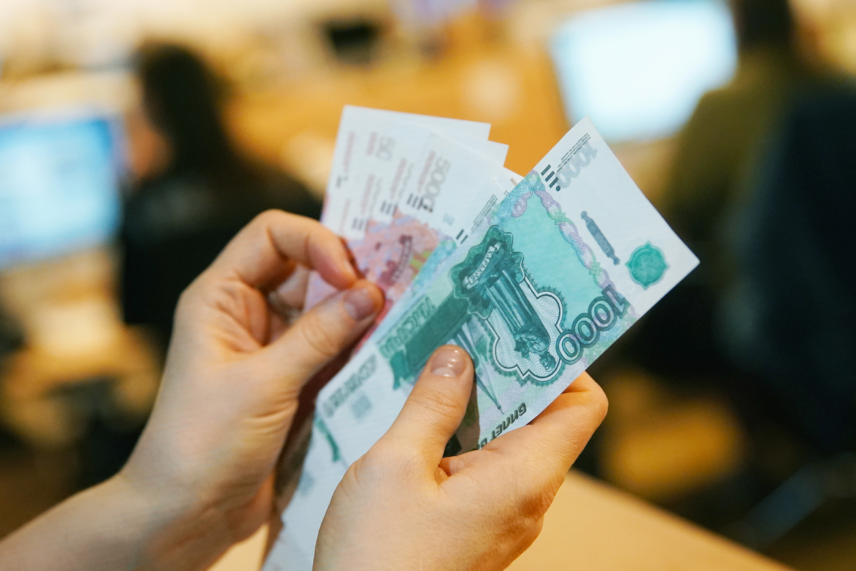 Новые законы в России: как снизить долговую нагрузку на граждан