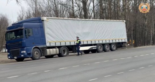В Ярославле инспекторы проверили фуры: выявлены нарушения