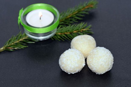 Идеальный десерт к 8 марта: как сделать домашние рафаэлло