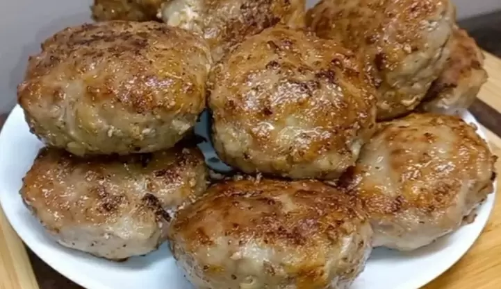 Яичный белок и его роль в сочных котлетах