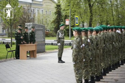 В Ярославле прошел городской смотр-конкурс строя и песни