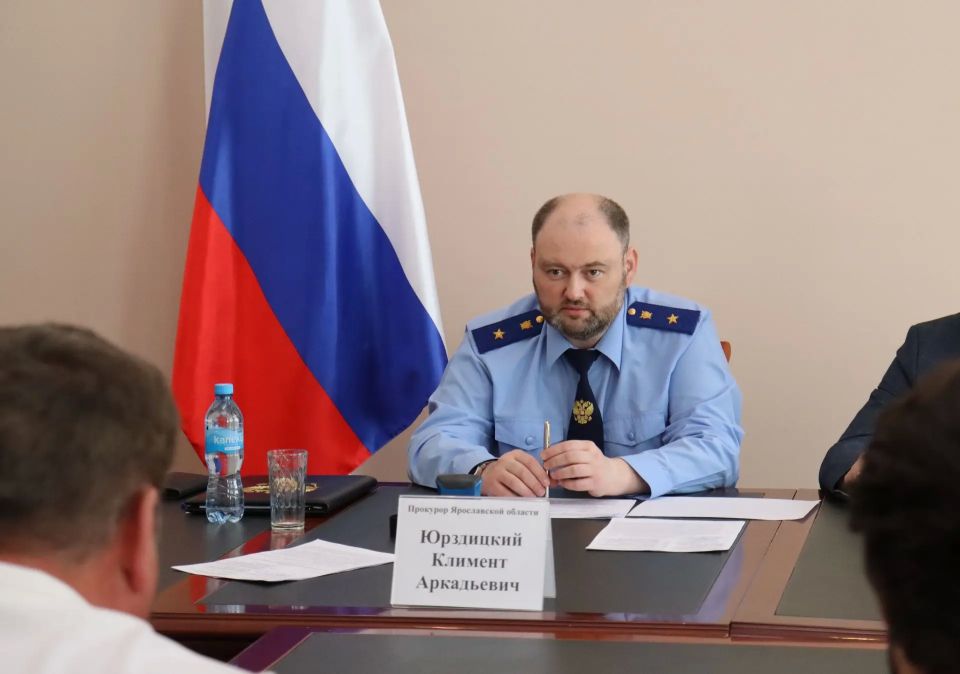 Сегодня, 21 мая, прокурор Ярославской области Климент Юрздицкий и региональный Уполномоченный по защите прав предпринимателей Альфир Бакиров провели совместный прием представителей бизнес-сообщества Сегодня, 21 мая, прокурор Ярославской области Климент Юрздицкий и региональный Уполномоченный по защите прав предпринимателей Альфир Бакиров провели совместный прием представителей бизнес-сообщества