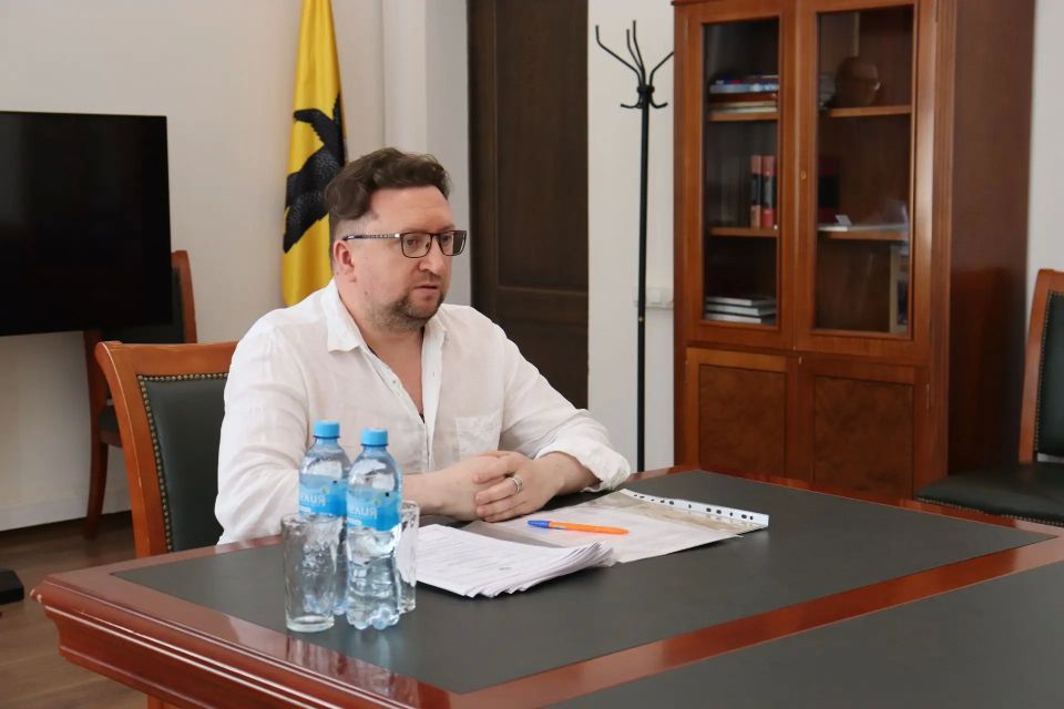 Сегодня, 21 мая, прокурор Ярославской области Климент Юрздицкий и региональный Уполномоченный по защите прав предпринимателей Альфир Бакиров провели совместный прием представителей бизнес-сообщества Сегодня, 21 мая, прокурор Ярославской области Климент Юрздицкий и региональный Уполномоченный по защите прав предпринимателей Альфир Бакиров провели совместный прием представителей бизнес-сообщества